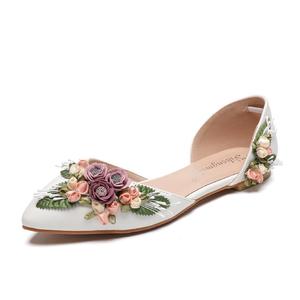Nouvelle mode ballerines blanches chaussures de mariage pour femmes appartements confortables fleur sans lacet chaussures pour la mariée - Product Image 1