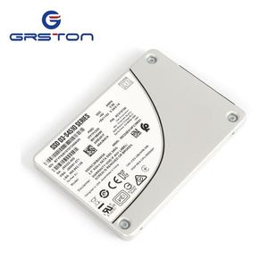 올리디그 SSDPFWNV153TZN1 D5-P5316 시리즈 15.36TB PCI 익스프레스 NVMe 4.0 X4 U.2 2.5인치 솔리드 스테이트 드라이브 - Product Image 1