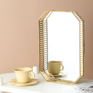Vassoio Specchio in Vetro Dorato Lucido per Arredamento Nordico, Accessori per Soggiorno, Decorazione Moderna di Lusso per la Casa - Product Image 2
