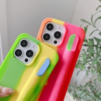 Coque de téléphone colorée dégradée rouge et verte de la marque Fashion IDEAL pour iPhone 12 13 14 15 16 17 Pro Max Plus 17 Air 17 Pro