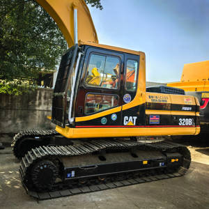 Excavatrice hydraulique Caterpillar 320BL d'occasion 2016-2023 Moteur Pompe PLC 21 tonnes - Product Image 6