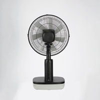 Ventilateur de bureau intelligent rechargeable de 12 pouces, grande capacité de batterie, moteur DC à balais, mini ventilateur de table solaire numérique pour le refroidissement de l'air