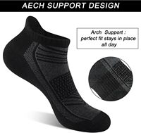 Chaussettes de sport courtes en gros, respirantes, anti-humidité, en maille, invisibles, pour hommes et femmes, personnalisables avec logo