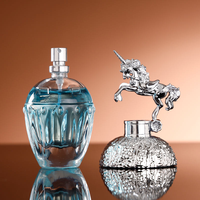 Vente en gros Bouteille de parfum de luxe pour dames Forme unique 50ml 80ml Conception spéciale Bouteille de parfum en verre