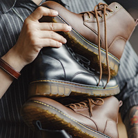 Bottes de moto Maden pour hommes, style cowboy, rétro, décontractées, noires, en cuir, à 6 œillets, confortables, imperméables, collection automne, tendance 2026, prêtes à l'emploi