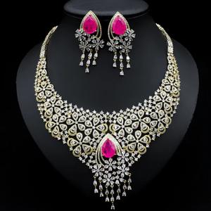 مجوهرات دبي الذهبية للنساء من HIBRIDE على شكل قطرة ماء كبيرة من الزركونيا المكعبة أطقم <span class=keywords><strong>2</strong></span> قلادة وأقراط من Bijoux - Product Image 3