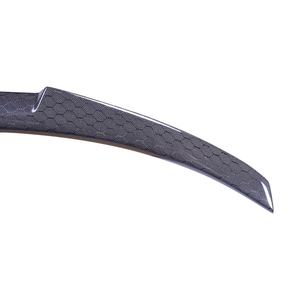 สปอยเลอร์หลังคาร์บอนทรงรังผึ้งสไตล์ M4 สำหรับรถยนต์ BMW ซีรีส์ 5 รุ่น F18/F10 M5 Sedan ปี 2009-2016 - Product Image 6