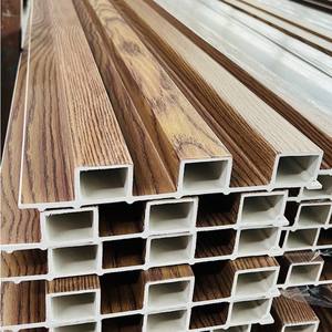 Panel de Pared Decorativo WPC Coextruido de Bambú, Fibra Metálica y Madera, Resistente al Agua, Acabado Carbón, para Interiores y Exteriores, Económico, de Fábrica OEM - Product Image 2