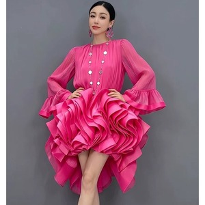 เดรสสั้นผ้าชีฟองสีชมพู ทรงเอ สมมาตร แต่งระบาย แขนทรงโคม คอทรงโอ สำหรับงานปาร์ตี้ สไตล์ลำลอง ใส่ได้ทุกวัน ทรงปกติ ผ้าไหมแท้ 100% เป็นมิตรต่อสิ่งแวดล้อม - Product Image 3