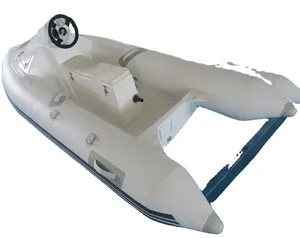 แข็ง Inflatable PVC ซี่โครงคอนโซลเรือสีขาว Motorboat โรงงานจีน