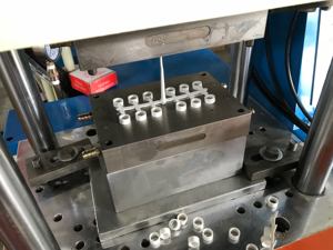 Лидер продаж, пластиковая машина для литья под давлением голубьего кольца, цена - Product Image 3