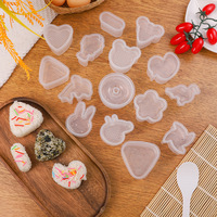 Ustensiles de cuisine mignons en forme d'animal Ensemble de moules à Bento en plastique de qualité alimentaire pour boules de riz à sushi Moule d'amour triangulaire à biscuits pour bricolage
