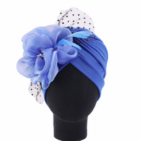 Topi Pernikahan Wanita Model Fashion Grosir Yiwu, Topi Bunga Besar Berbahan Kain Kasa Polos dengan Bulu