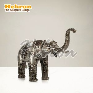 Adornos de Escritorio Hechos a Mano, Decoración para el Hogar, Juego de Natividad de Metal, Estatuas de la Familia de Jesús, Escultura de Arte Moderno en Venta - Product Image 3