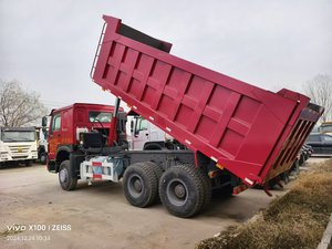 Hot bán sinotruck Euro 2 DIESEL tipper 6x4 ổ bánh xe ánh sáng Xe tải với <span class=keywords><strong>camera</strong></span> phía sau cho xây dựng và Giao thông vận tải - Product Image 3