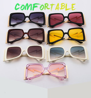 Gafas en línea, gafas de sol japonesas con tonos de luz azul para mujer, gafas de sol de gran tamaño de diseñador de piernas relámpago a la moda para mujer