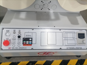 Nouvelle machine de rembobinage automatique avec compteur, contrôle de tension à vitesse constante en option, correction des bords pour <span class=keywords><strong>film</strong></span> plastique et étiquettes - Product Image 4