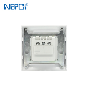 Enchufe de Pared Tipo K Danés NEPCI 80x80mm 250V/13A XJY-QB-68-C para Dinamarca y Groenlandia, Clasificación IP21, Uso Residencial, CE - Product Image 4