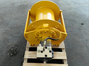 Velocità di trazione regolabile con verricello idraulico a due velocità per precisione e potenza - Product Image 6