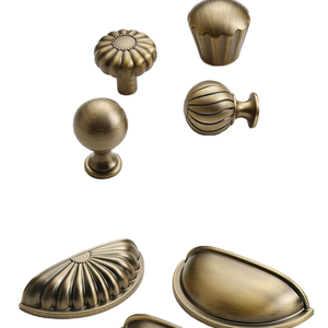 Poignées et boutons <span class=keywords><strong>de</strong></span> meubles conformes aux normes, utiles pour l'interaction et la mémorisation des informations - Product Image 1