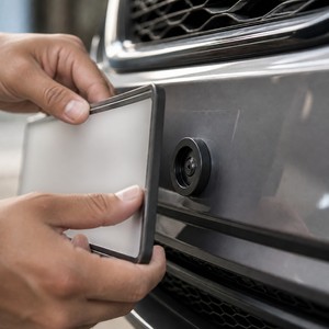 Supporto Magnetico per Targa a Sgancio Rapido, Montaggio Senza Foratura, Staffa per Paraurti Auto, Resistente alla Ruggine, Nero, Universale - Product Image 4