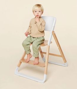 Chaise haute bébé convertible 3 en 1 en bois, siège d'alimentation réglable avec plateau et <span class=keywords><strong>ceinture</strong></span> de sécurité pour les tout-petits, les enfants, la salle à manger, l'utilisation à domicile - Product Image 4