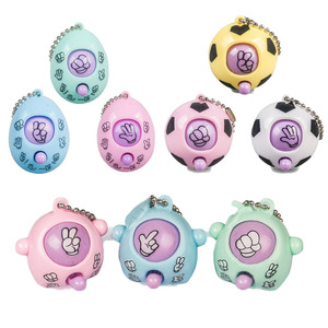 Venta caliente Interacción entre padres e hijos Mini juego de adivinanzas DIY Pequeños juguetes de plástico Twist Eggs Juguetes para niños - Product Image 1