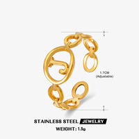 Bague en acier inoxydable plaquée or avec initiale creuse en forme de lien rond pour femmes, 26 lettres disponibles en gros
