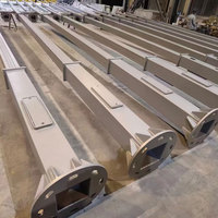 Poste de lámpara redonda cónica de acero galvanizado de 9 metros Poste de luz de calle solar Poste de iluminación LED de inundación de mástil alto