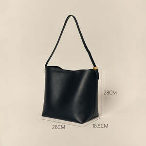 Sac à main en cuir pour femme, sac à bandoulière de luxe, sac de voyage à deux pièces personnalisé, sac seau tendance - Product Image 5