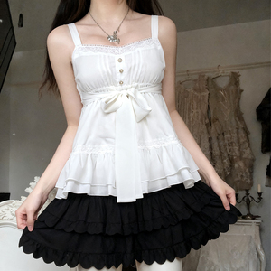 Top estilo palacio, transparente y seductor, con cordones en la cintura y tirantes, con una delicada y versátil camisola con encaje. - Product Image 2