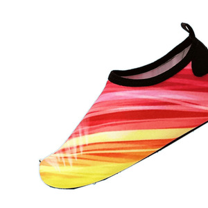 Chaussures aquatiques unisexes à séchage rapide avec semelle souple antidérapante et motif imprimé, idéales pour la marche aquatique en extérieur, la randonnée en rivière, le fitness et le yoga en intérieur - Product Image 5