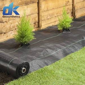 Géotextiles tissés noirs anti-âge PP/PE géotextiles résistants aux mauvaises herbes pour l'agriculture et le <span class=keywords><strong>jardin</strong></span> de fleurs - Product Image 6
