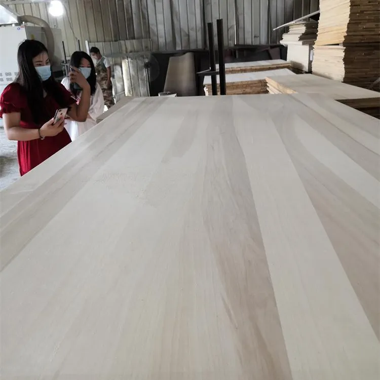 चिनार की लकड़ी लकड़ी चिनार की लकड़ी लकड़ी कीमत चीन निर्माता चिनार फर्नीचर के लिए लकड़ी का इस्तेमाल किया