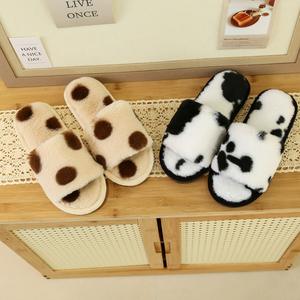 Pantuflas de Mujer con Punta Abierta, Forradas de Peluche, Planas, Suaves, con Estampado de Corazón, Antideslizantes, para Interiores y Exteriores, para la Playa - Product Image 6