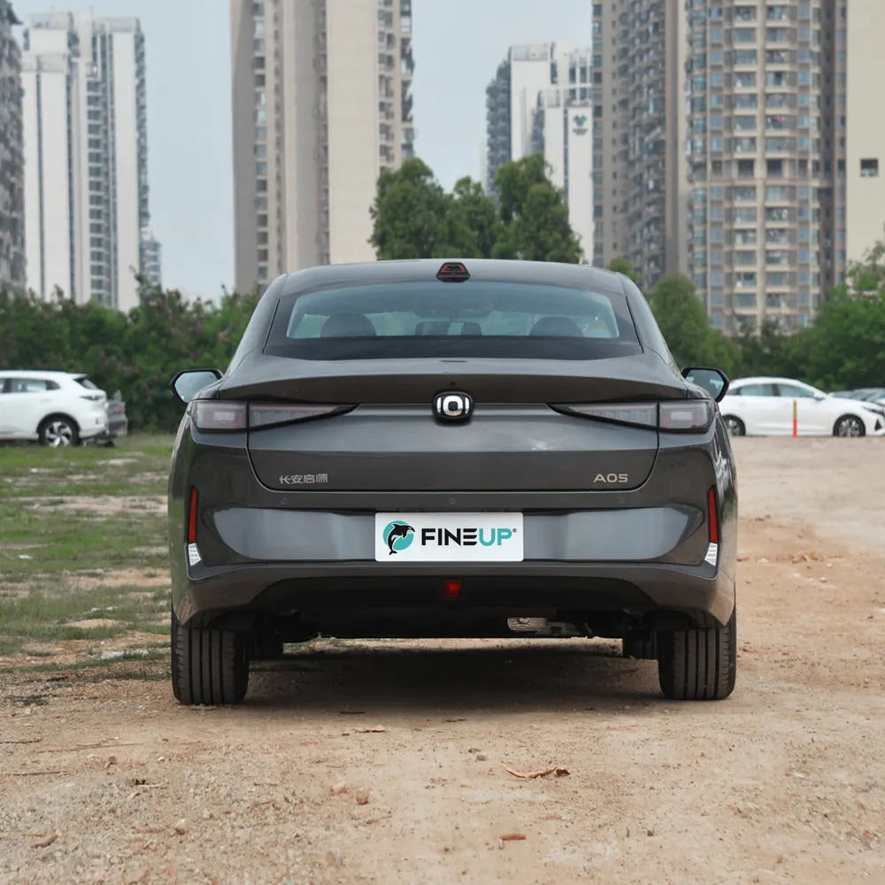 Changan Qiyuan A05 Plug in hybrid auto Electric Economical Vehicle 145honor version