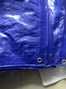 Rouleau de couverture de camion de bâche de tissu de polypropylène de <span class=keywords><strong>toile</strong></span> enduite résistante pour l'<span class=keywords><strong>ombrage</strong></span> de tente - Product Image 2