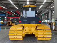 Bulldozer pour zones humides de 17 tonnes et 178 CV avec moteur à couple élevé pour la construction