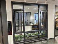 Ventanas abatibles y abatibles de aluminio de doble acristalamiento personalizadas con rejillas de rotura térmica Estilo de diseño moderno Rejillas de Villa personalizadas