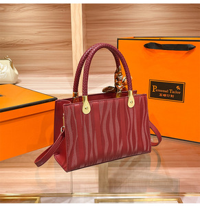 Nouveaux sacs à bandoulière de créateurs de mode, sacs à main en cuir PU de haute qualité, sacs messager décontractés, sacs à main et pochettes de luxe pour femmes - Product Image 3