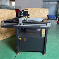 Machine de perforation textile à faible bruit, contrôlée par CNC pour le poinçonnage de tissus non tissés