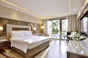 Venta de liquidación de hoteles Marriot, venta al por mayor, juegos de <span class=keywords><strong>dormitorio</strong></span> de hotel, incluido armario de habitación de invitados, base de cama, cabecero, sillas, sofá - Product Image 3