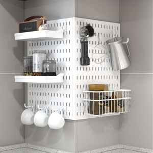 ชั้นวางของติดผนังแบบ Pegboard ยี่ห้อ Qinfeng Coffee Corner พร้อมตะขอและตะกร้าสำหรับจัดระเบียบห้องครัว - Product Image 1