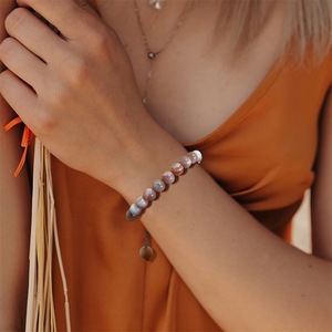 Bracciale in pietra preziosa naturale regolabile da 8mm <span class=keywords><strong>con</strong></span> nappe in <span class=keywords><strong>macramè</strong></span> intrecciate alla moda <span class=keywords><strong>con</strong></span> perle di Chakra Reiki carta regalo per coppie - Product Image 4