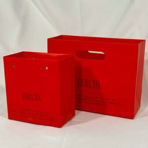 Sac en papier personnalisé avec poignée, impression de grain de marbre sur le papier avec des mots en feuille d'or, OEM/ODM acceptable - Product Image 2