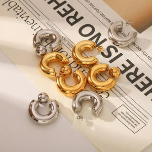 KITI Trendige, dicke, 18 Karat vergoldete, klobige Creolen aus nicht anlaufendem Edelstahl für Damen - Product Image 3