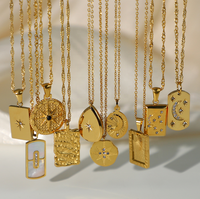INS HOT 18K Plaqué Or Cristal Pave Lune Étoile Pendentif Croissant Zircon colliers En Acier Inoxydable Collier Bijoux
