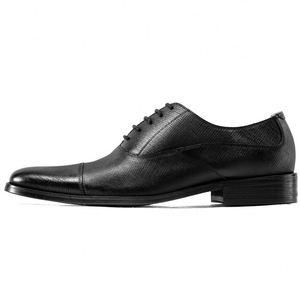 Chaussures habillées classiques italiennes noires à lacets en cuir de vachette de luxe de haute qualité pour hommes, idéales pour la vente en gros et les soirées. - Product Image 6