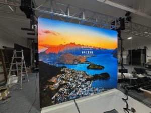 Pantalla LED a Todo Color P1.25 GOB Super Delgada y Enrollable, Alto Brillo de 400 Nit para Imágenes Vívidas en Diversos Entornos, Gran Venta - Product Image 5