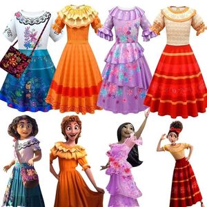 Ensemble de vêtements d'été pour filles Yiwu : Jupe et chemise pour bébés et tout-petits, tenue Encanto pour filles avec sac assorti - Product Image 6